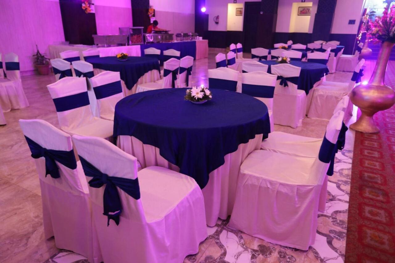 Vijay Paradise Lucknow Extérieur photo